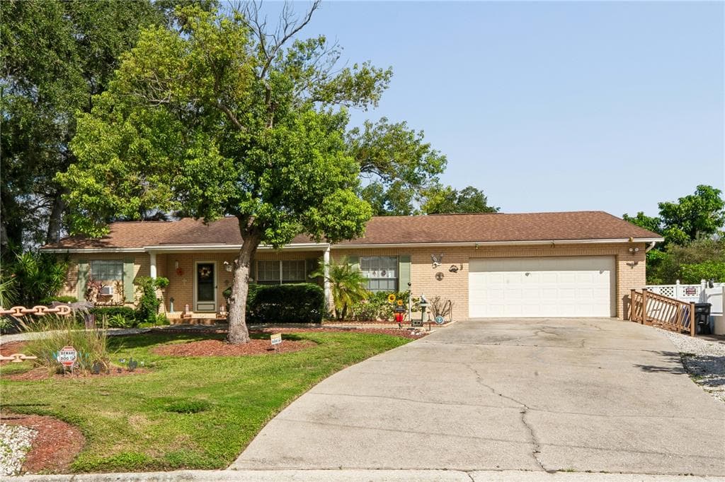 10739 DRUMMOND ROAD photo 1