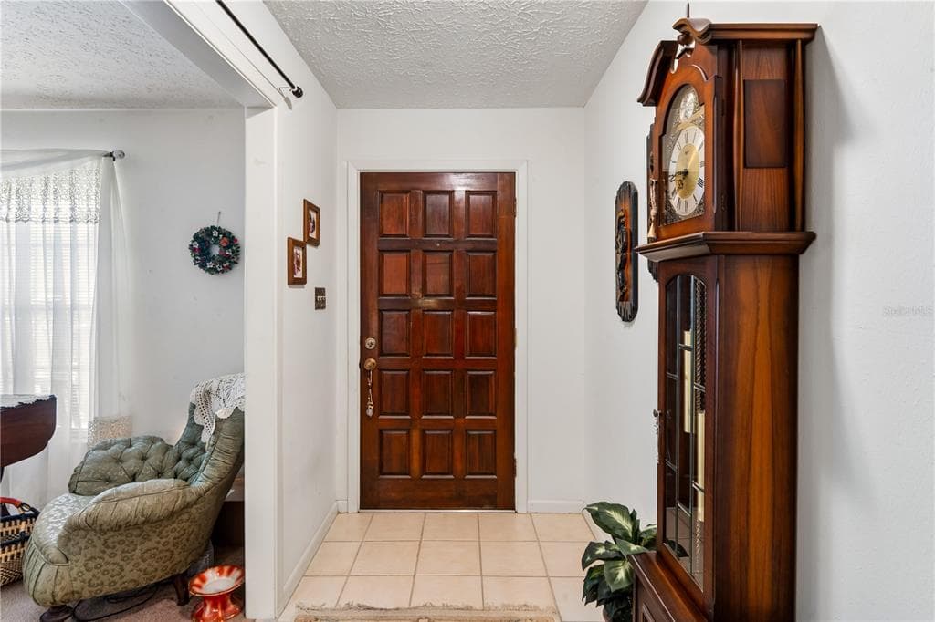 10739 DRUMMOND ROAD photo 9
