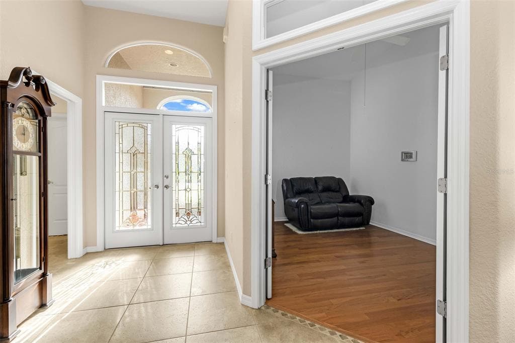 10161 ARROWHEAD DRIVE photo 4