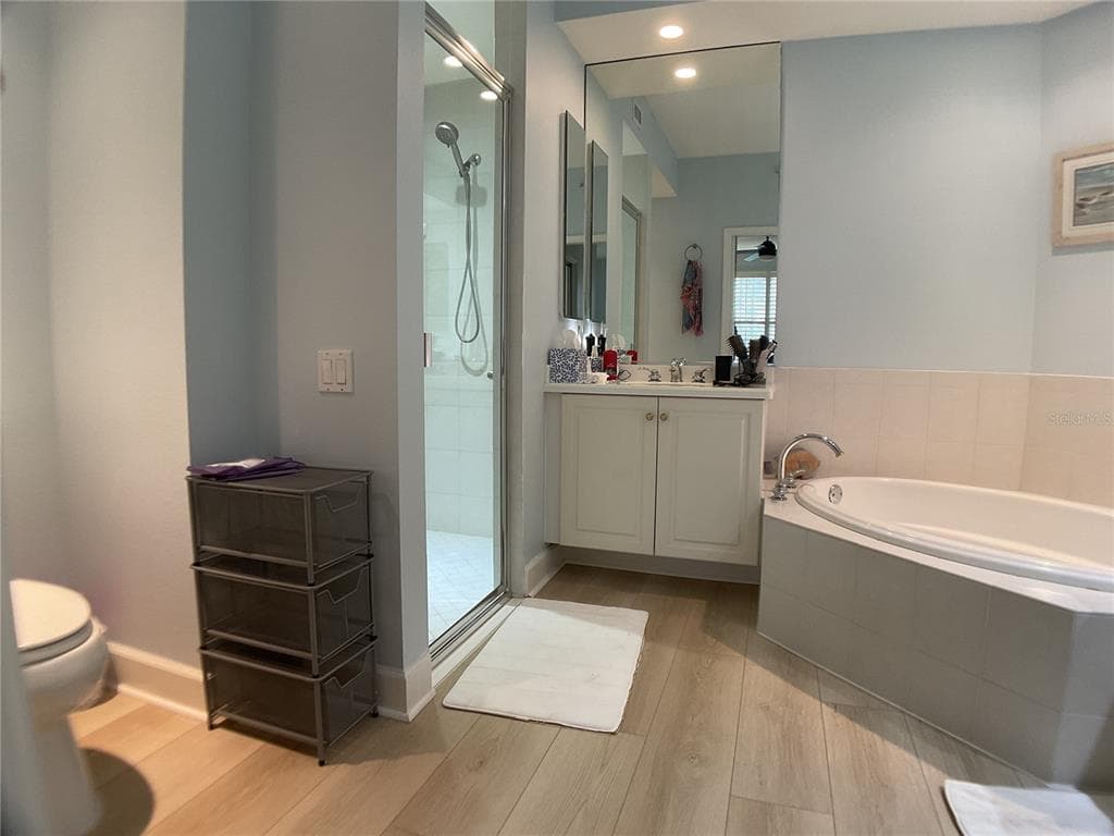 5235 PARISIENNE PLACE 101B28 photo 23