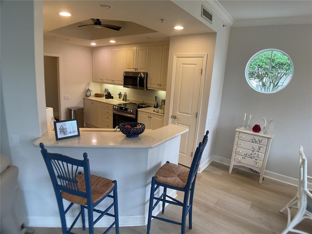 5235 PARISIENNE PLACE 101B28 photo 14