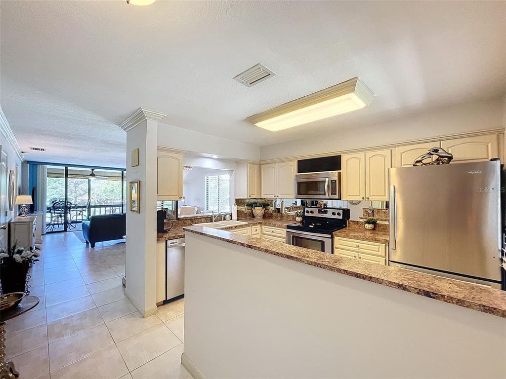 1801 MARINER DRIVE 20 photo 6