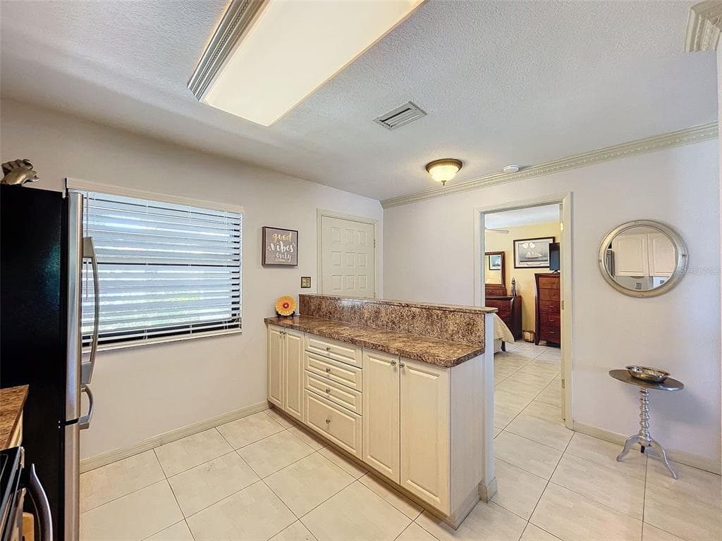 1801 MARINER DRIVE 20 photo 7
