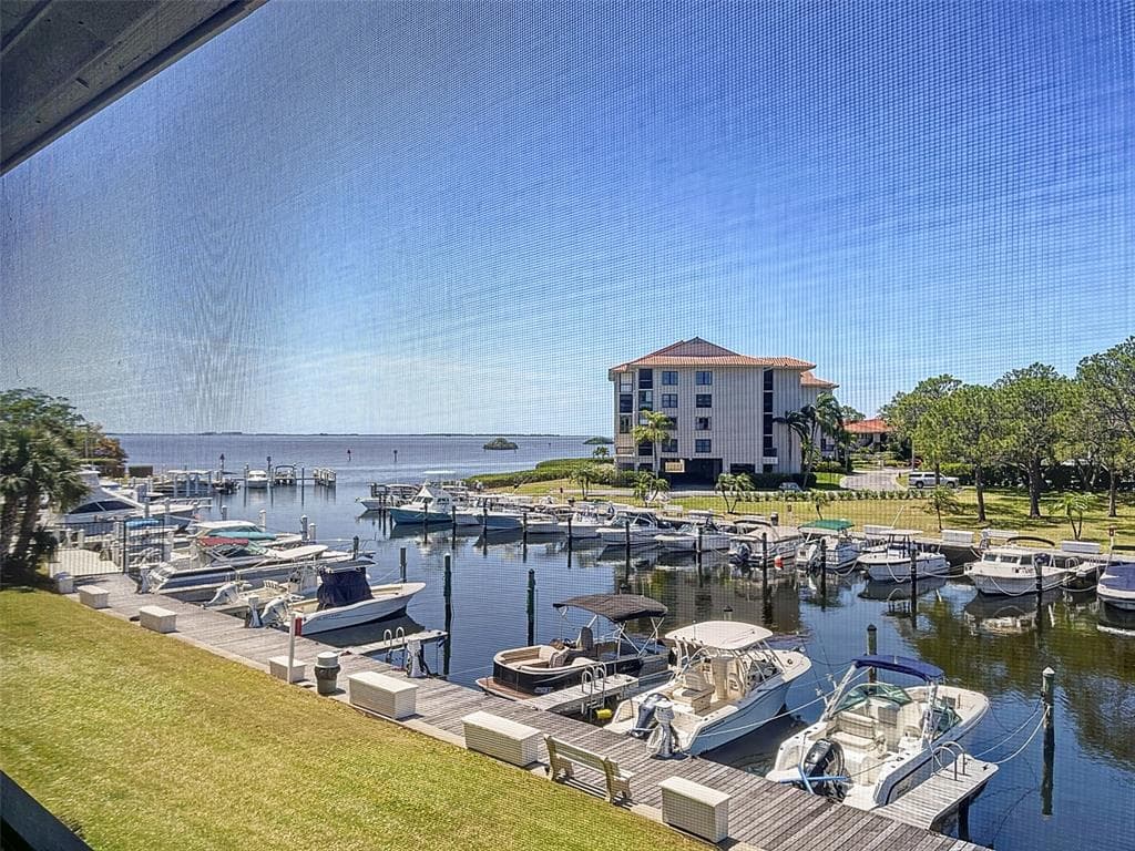 1801 MARINER DRIVE 20 photo 3