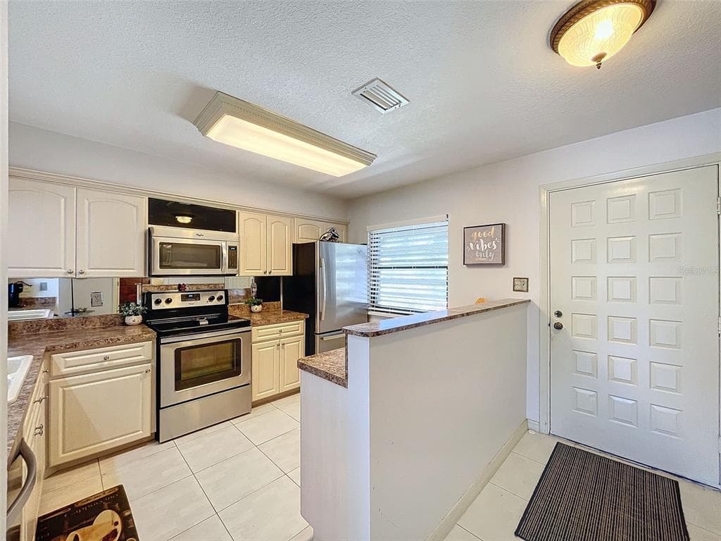 1801 MARINER DRIVE 20 photo 5