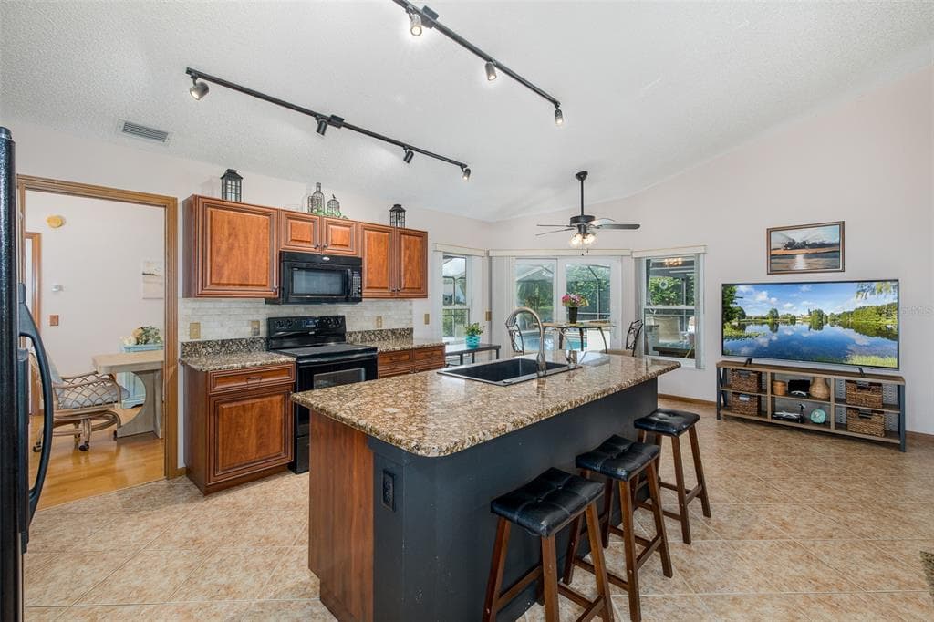 11810 SPANISH LAKE DRIVE photo 10