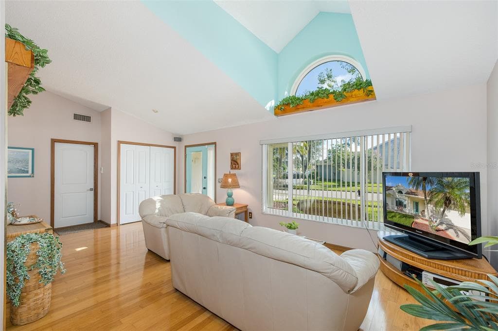 11810 SPANISH LAKE DRIVE photo 8