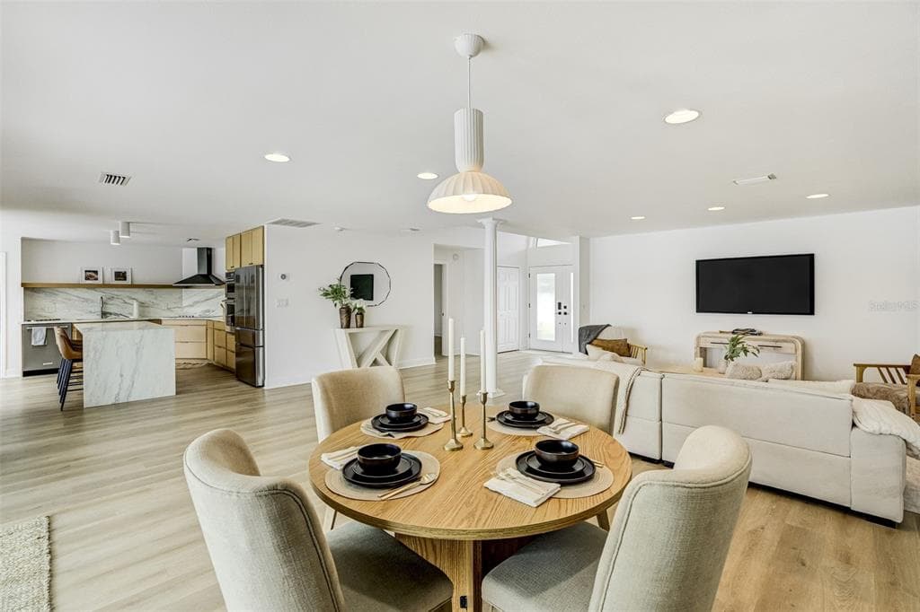 201 DRIFTWOOD LANE photo 9