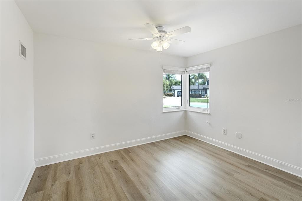 201 DRIFTWOOD LANE photo 18