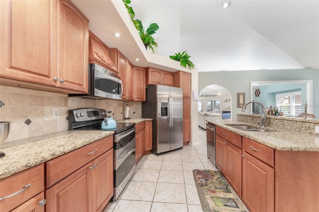 835 SYMPHONY ISLES BOULEVARD photo 15