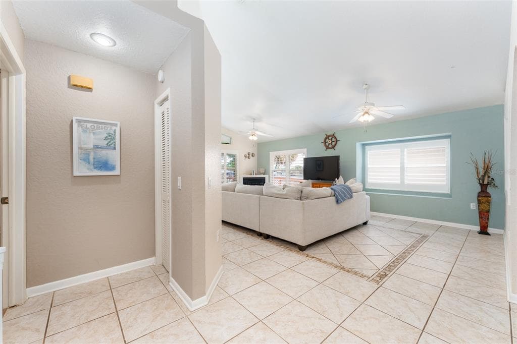 835 SYMPHONY ISLES BOULEVARD photo 8