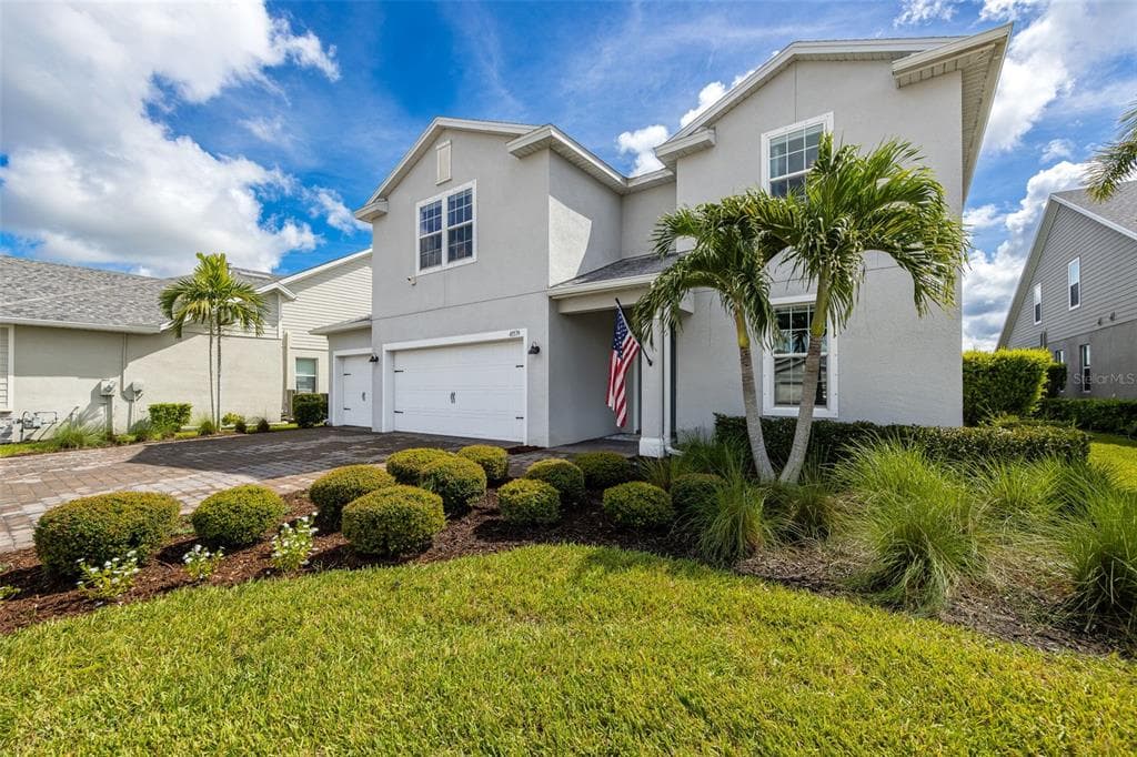 43539 LILY COURT photo 2