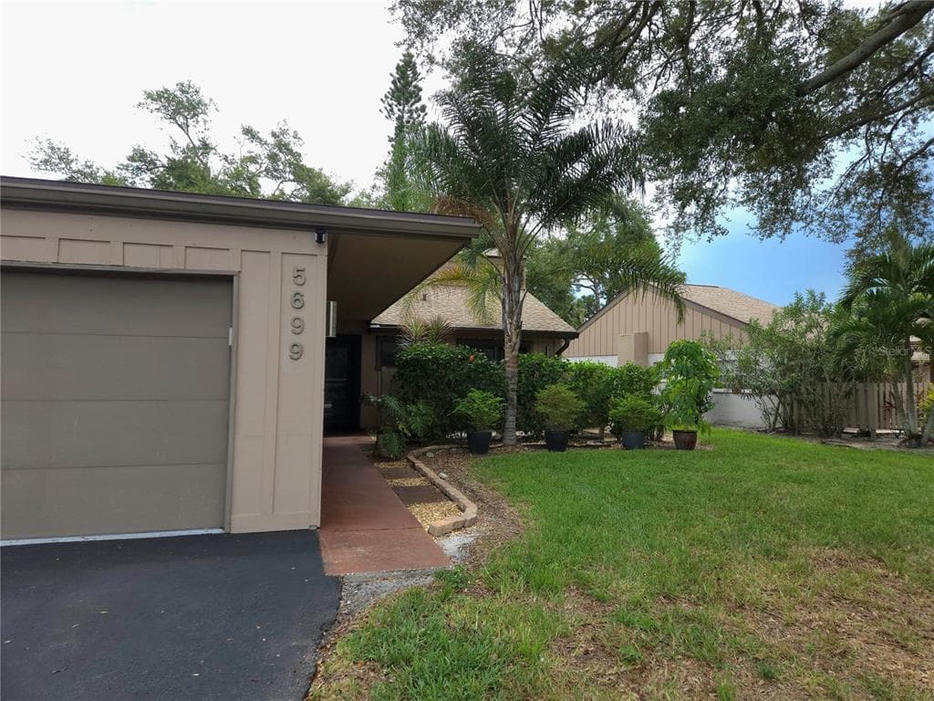 5699 WESTWIND LN photo 17