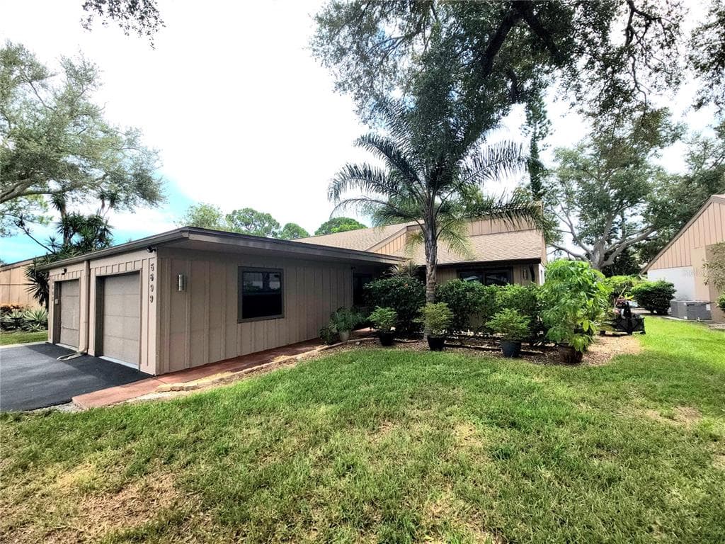 5699 WESTWIND LN photo 16