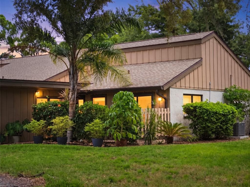 5699 WESTWIND LN photo 15