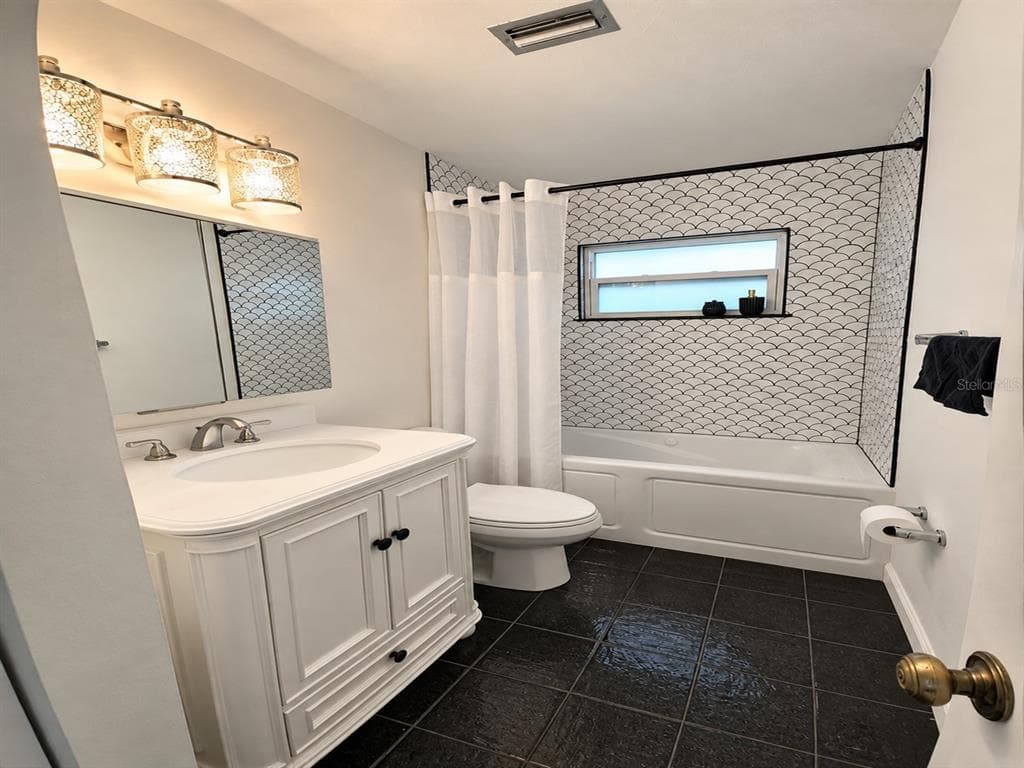 5699 WESTWIND LN photo 25