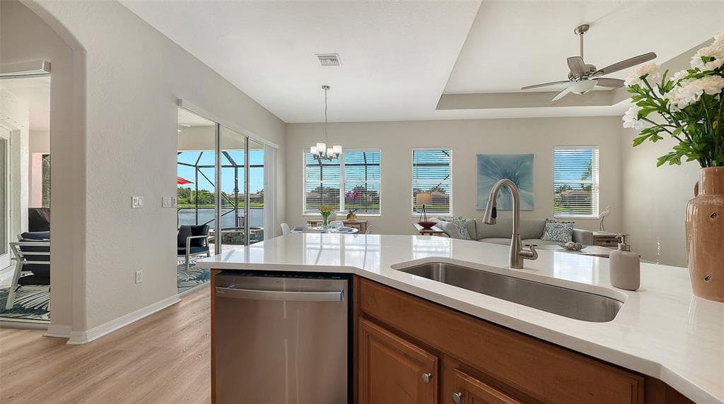 415 GRAND PRESERVE COVE photo 15