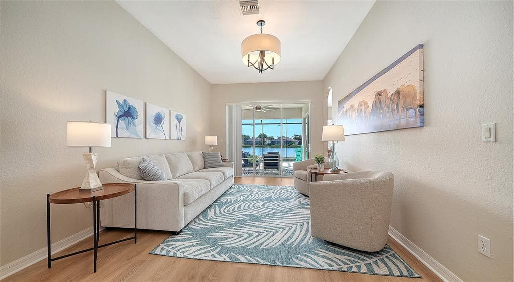 415 GRAND PRESERVE COVE photo 8