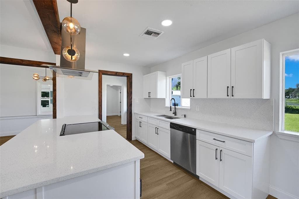 17 POINSETTIA DRIVE photo 7