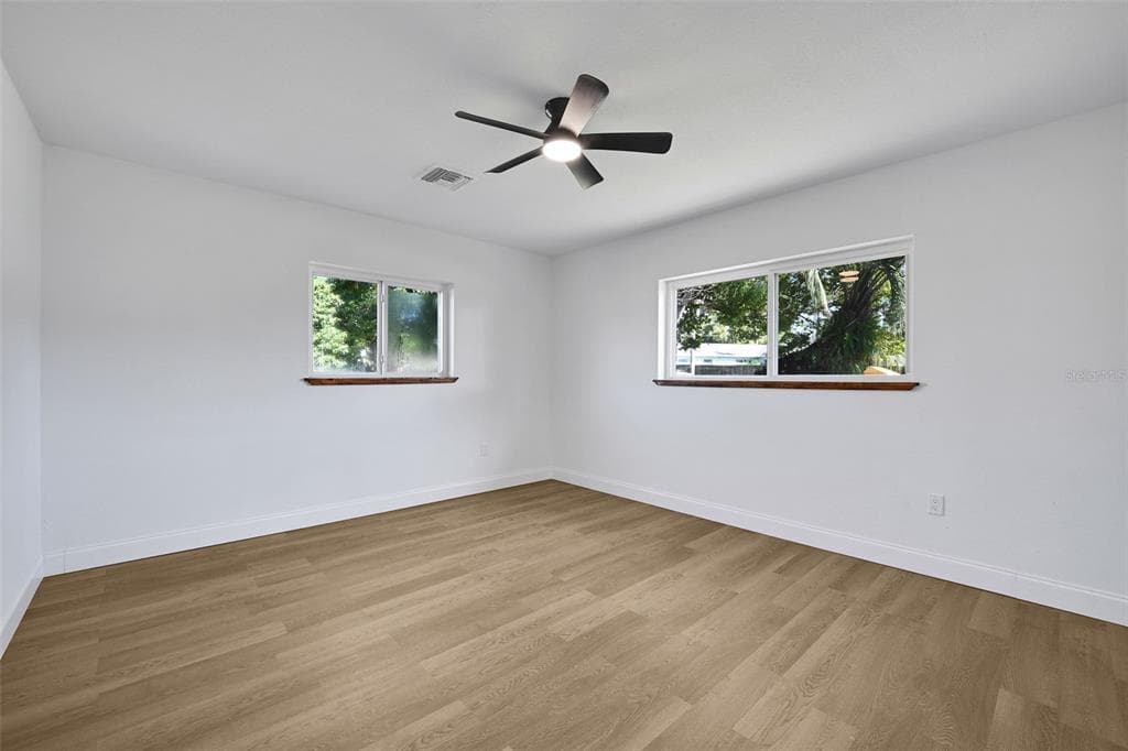 17 POINSETTIA DRIVE photo 14