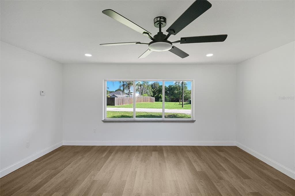 17 POINSETTIA DRIVE photo 11