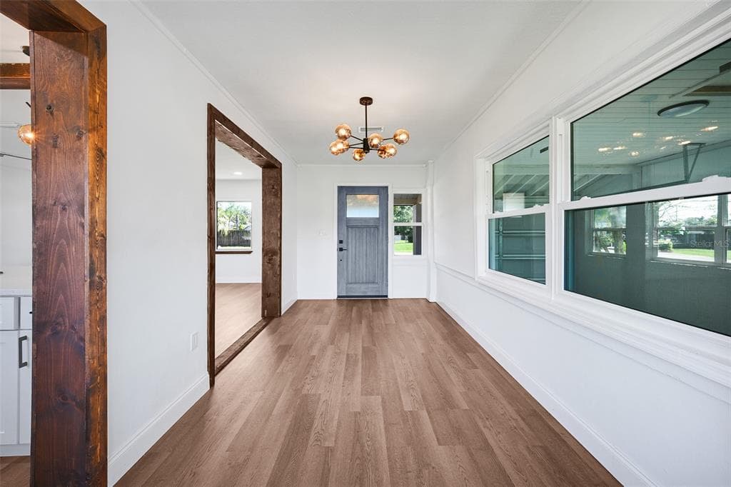 17 POINSETTIA DRIVE photo 4