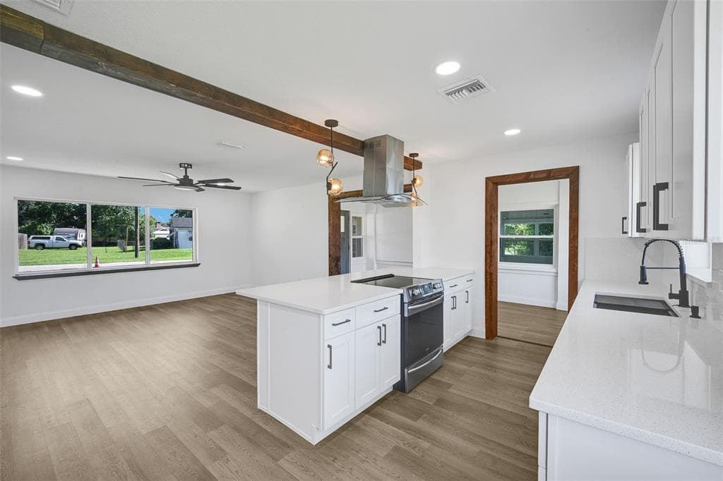 17 POINSETTIA DRIVE photo 8