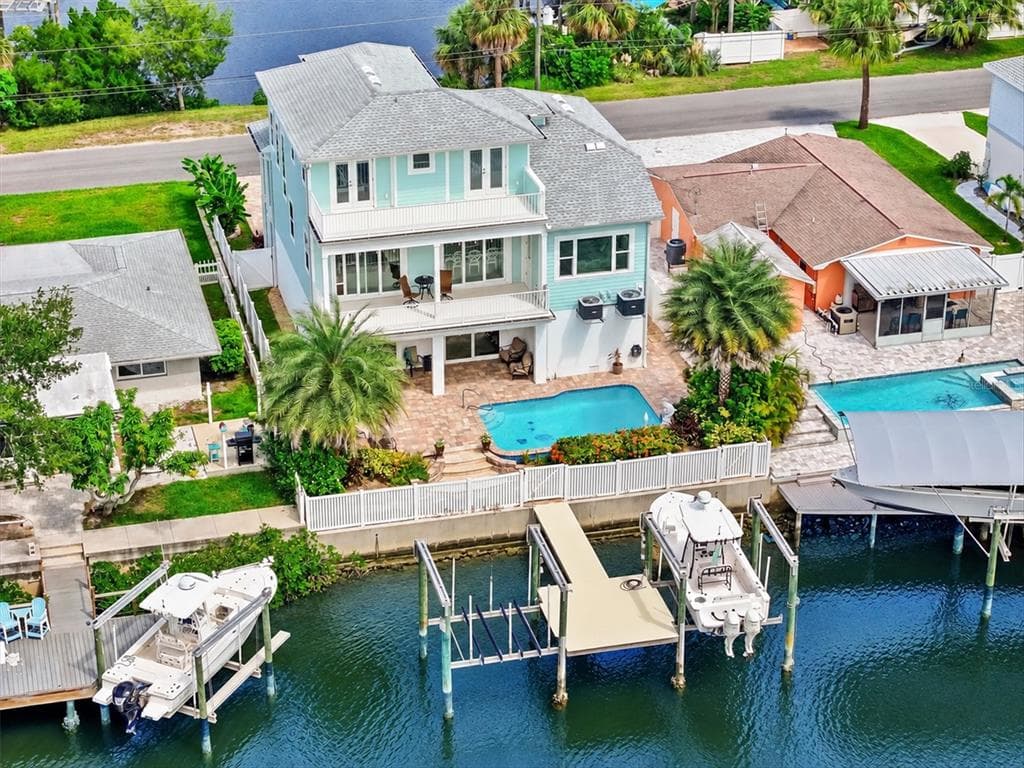 4030 GULF COAST DRIVE photo 4