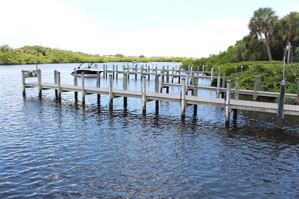 1780 PHILLIPPI SHORES DRIVE A3-5 photo 4
