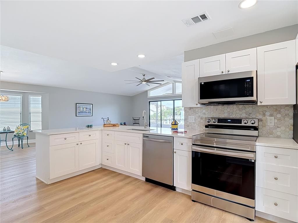 5925 SEASIDE DRIVE photo 17