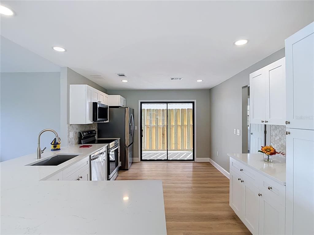 5925 SEASIDE DRIVE photo 12