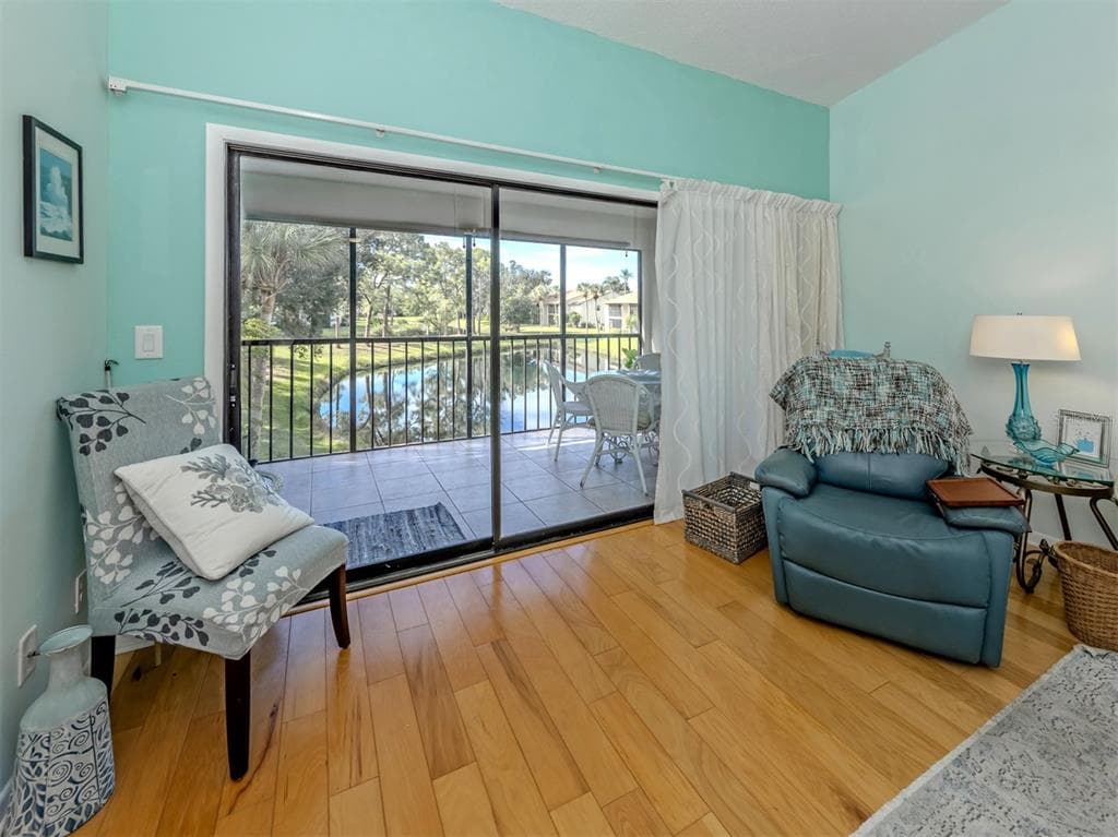 772 BIRD BAY DRIVE N 202 photo 5