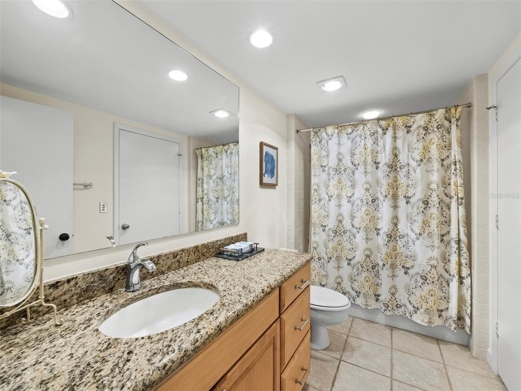 2020 HARBOURSIDE DRIVE 442 photo 23