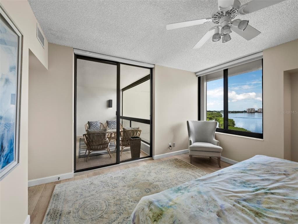 2020 HARBOURSIDE DRIVE 442 photo 17