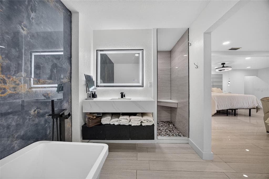 6484 ANGLE PLACE photo 22