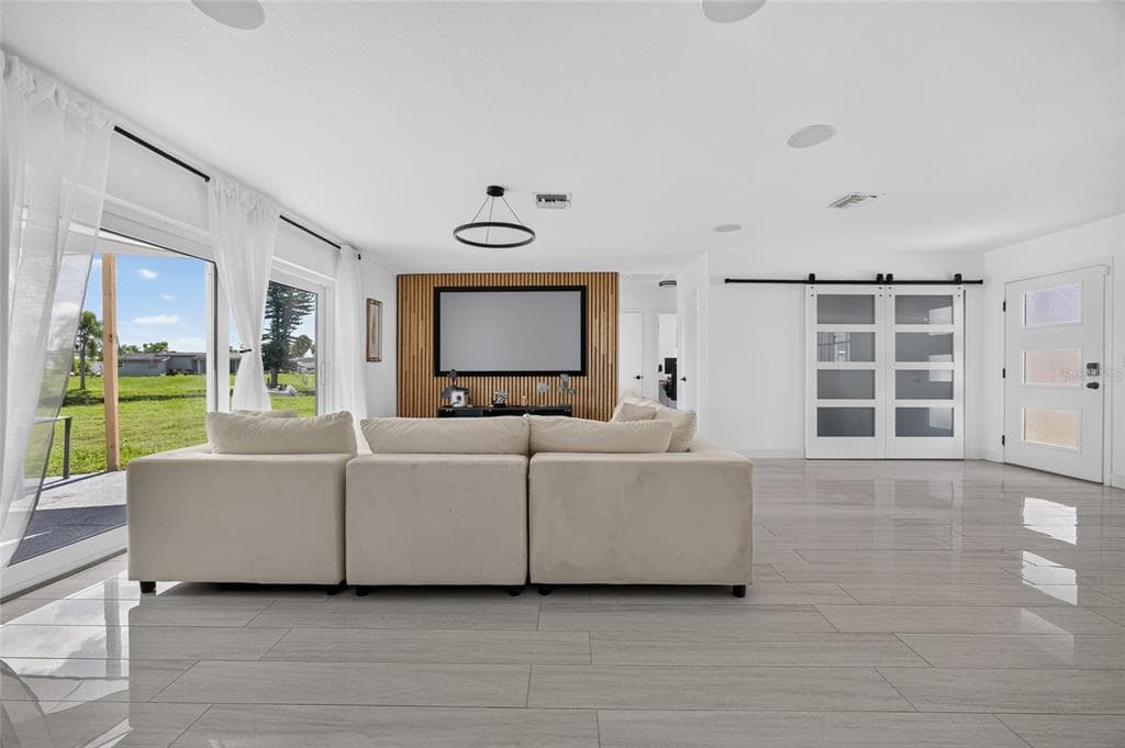 6484 ANGLE PLACE photo 7