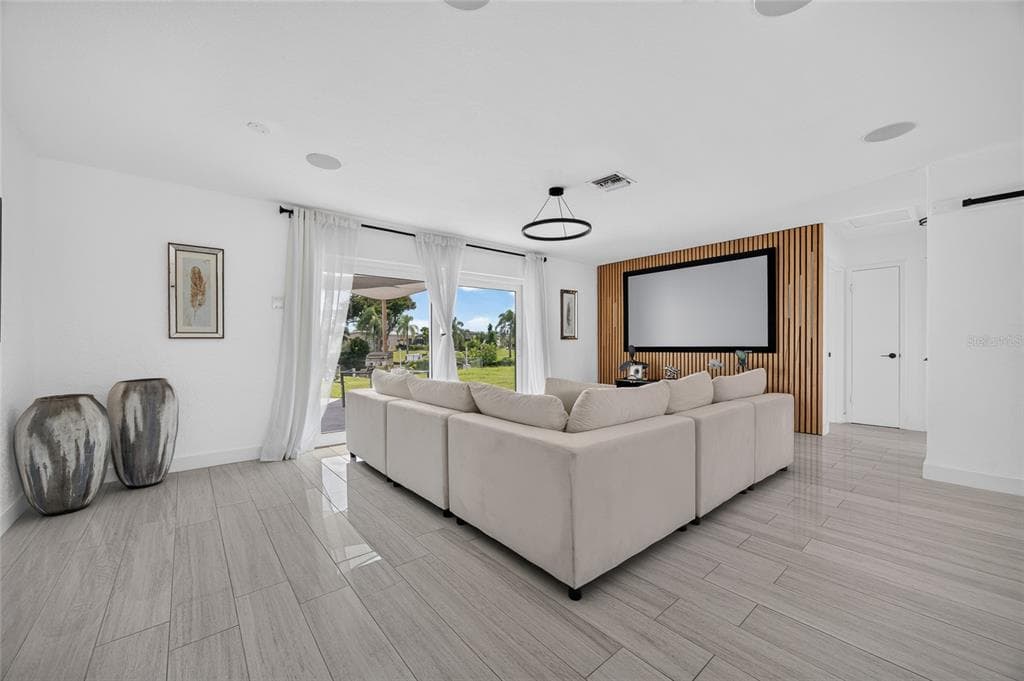 6484 ANGLE PLACE photo 8