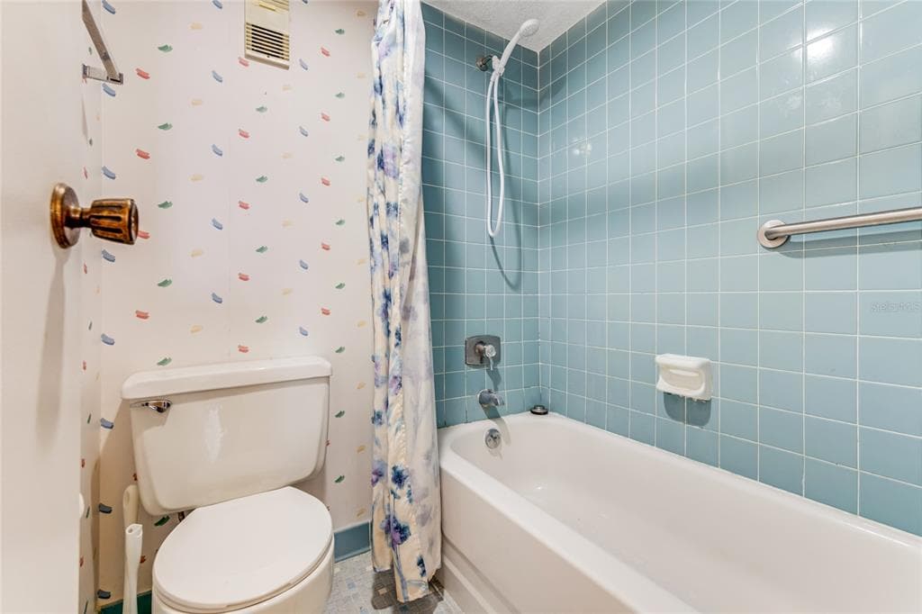 935 N HALIFAX AVENUE 705 photo 8