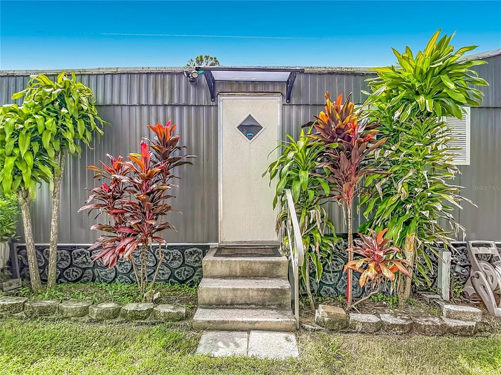 14529 WILLIAMS LANE photo 2