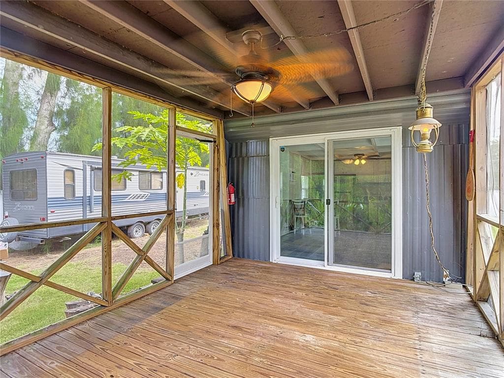 14529 WILLIAMS LANE photo 16