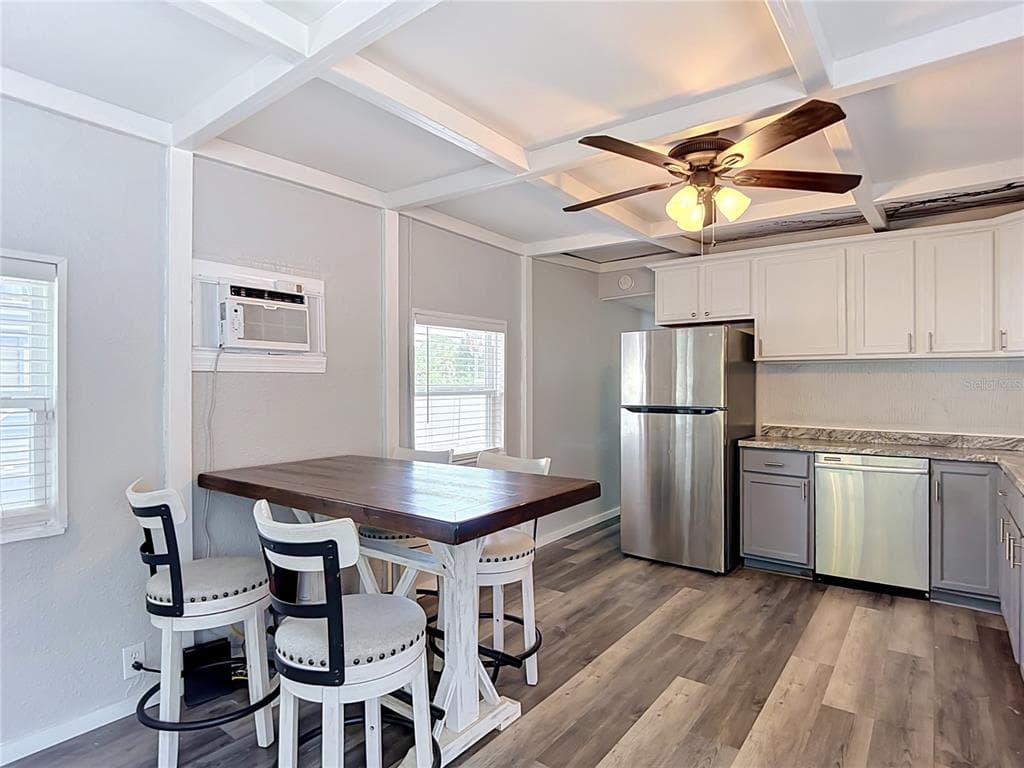14529 WILLIAMS LANE photo 25