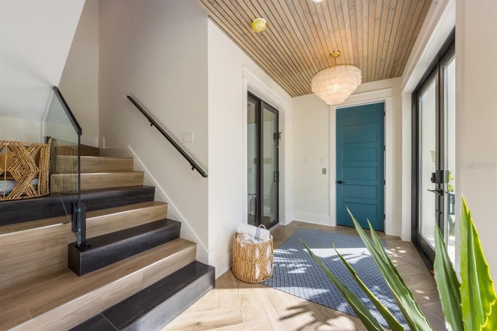 515 LOQUAT DRIVE photo 6