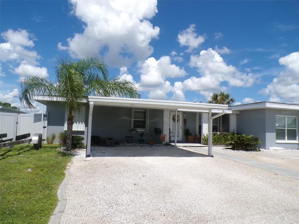 861 CONREID DRIVE NE photo 3