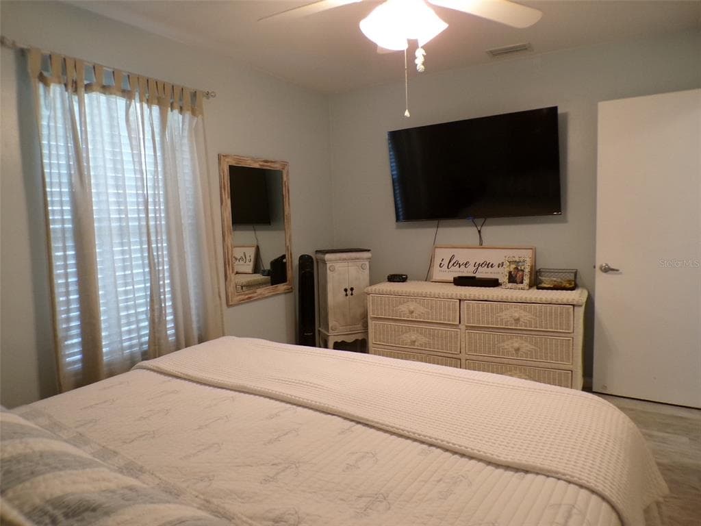 861 CONREID DRIVE NE photo 14