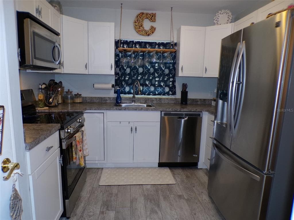 861 CONREID DRIVE NE photo 18