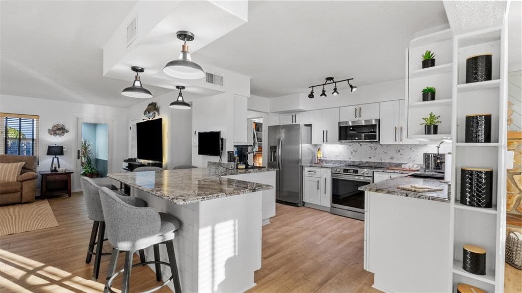 7008 S SHORE DRIVE S photo 6