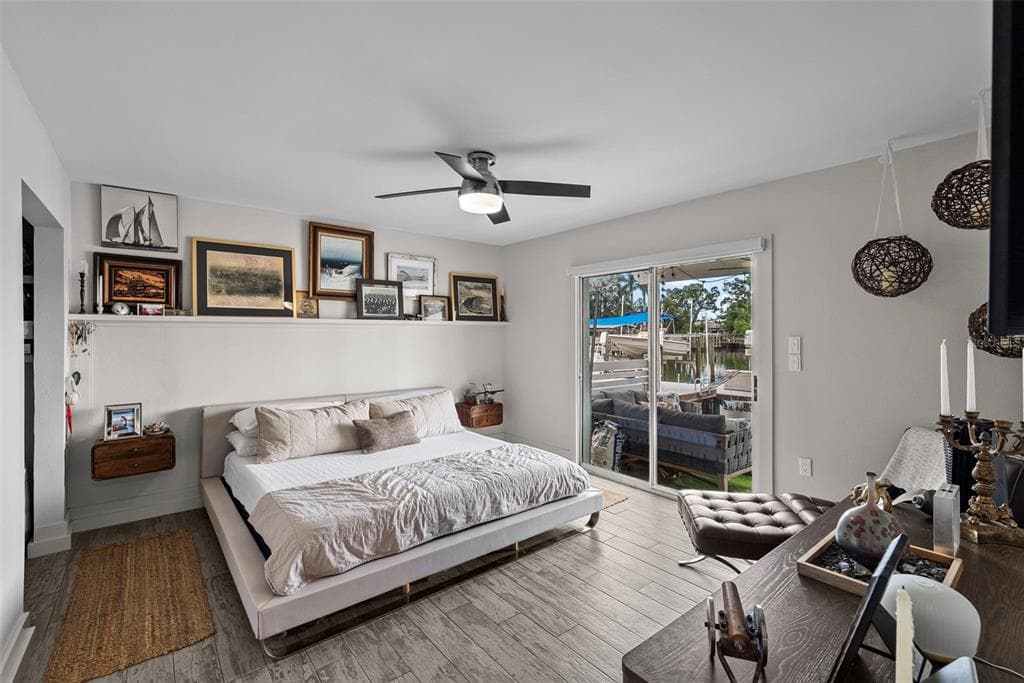 300 VENETIAN DRIVE 1 photo 24