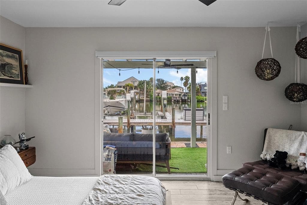 300 VENETIAN DRIVE 1 photo 25
