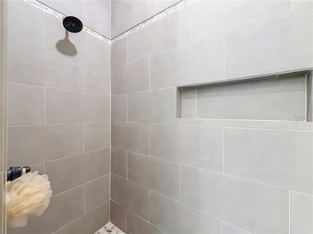 1625 S WALLACE POINT photo 23