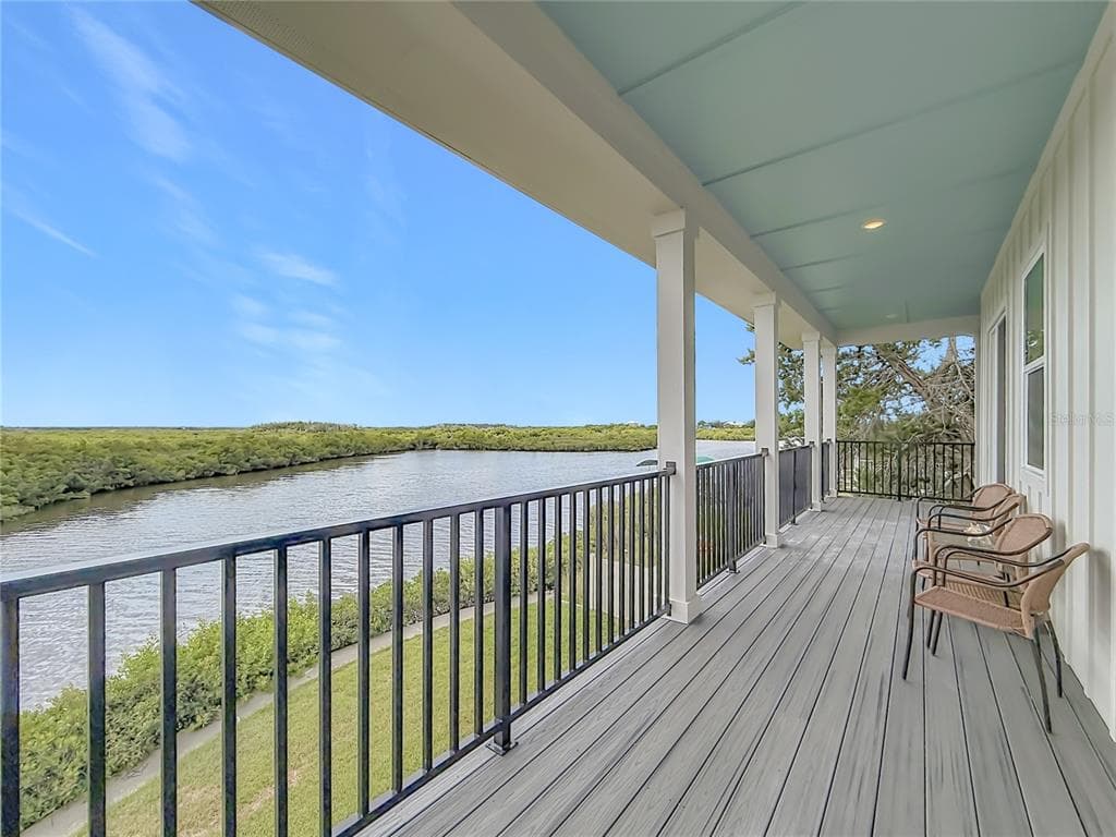 1625 S WALLACE POINT photo 2